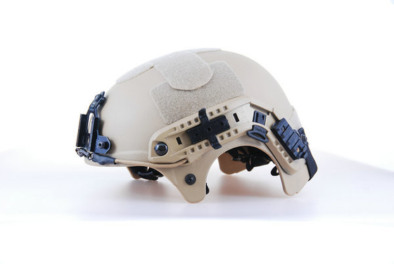 Ventilasi yang baik Helm militer taktis dengan bahan Aramid