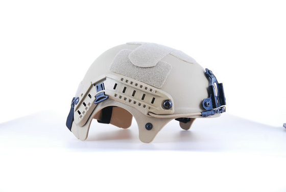 Ventilasi yang baik Helm militer taktis dengan bahan Aramid