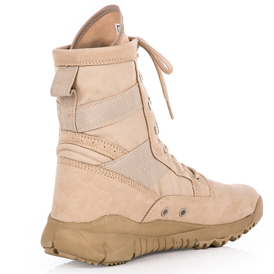 Sepatu tempur kulit tahan geser dengan alas karet penyerap kejut