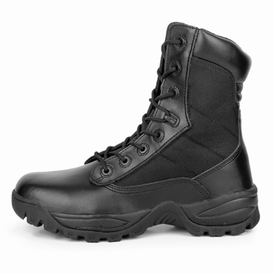 Sepatu tempur taktis yang dibangun untuk menahan tuntutan operasi tempur dan taktis